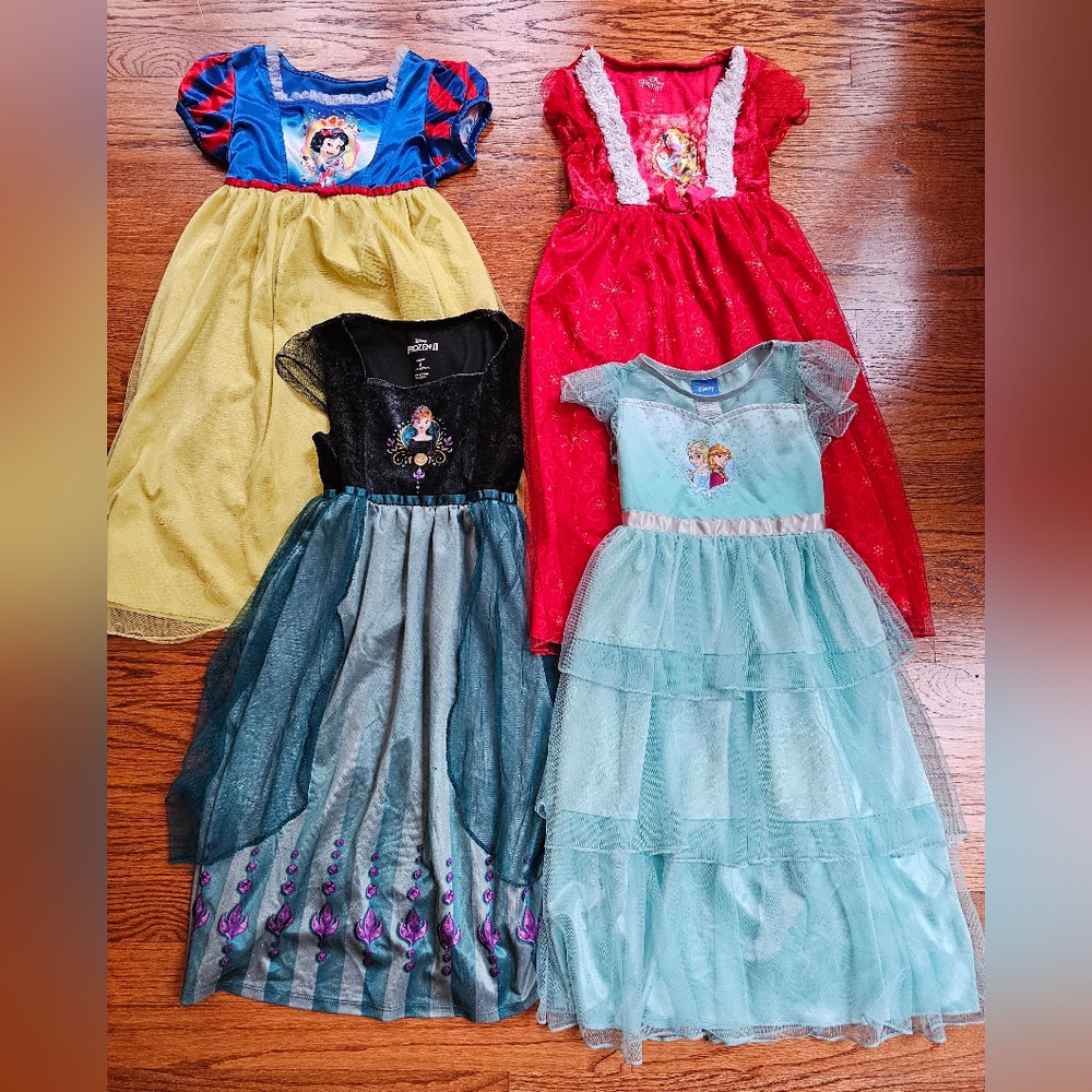 Girl's size 6 Disney Princess Dress Nightgowns